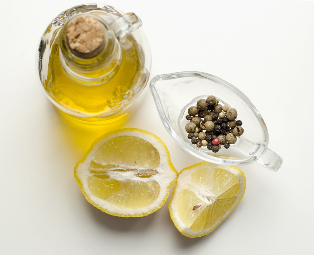 Kidney stones natural remedy combines lemon juice and olive oil