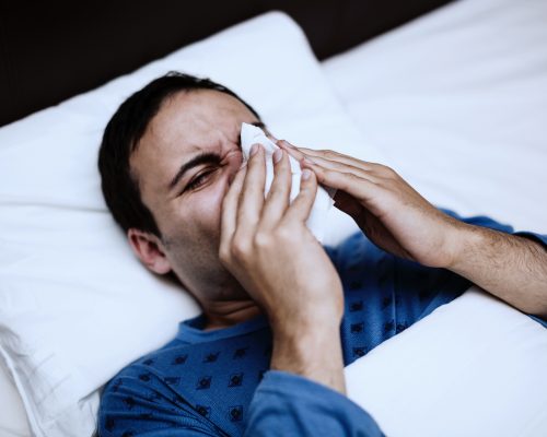 pneumonia-vs-cold-difference-in-symptoms-causes-and-treatments