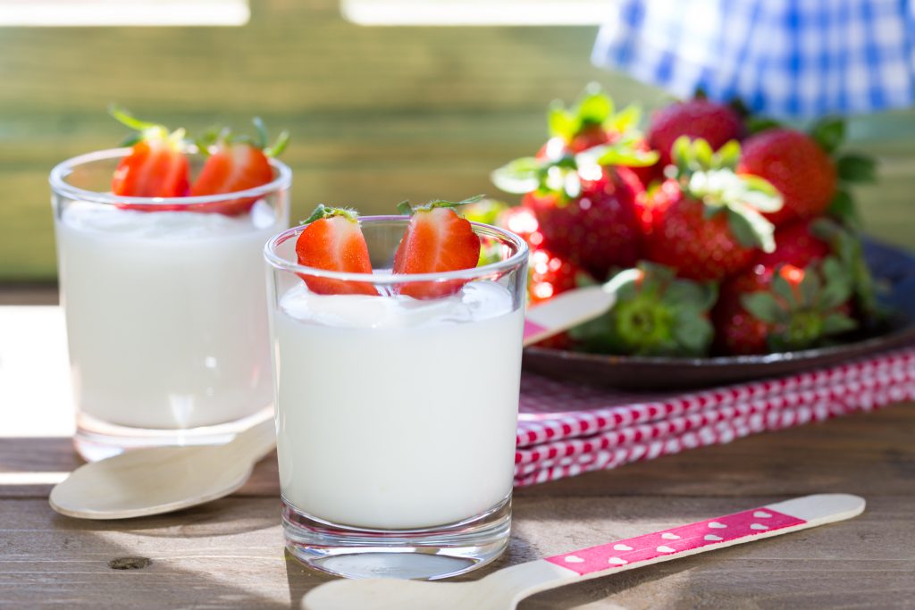 Yogurt Lowers Type 2 Diabetes Risk More Effectively Than Other Dairy Products 