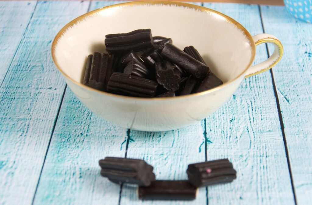 Be Careful If This Is Your Favorite Snack   Black Licorice And Your Heart Nov 9 AM 1024x675 